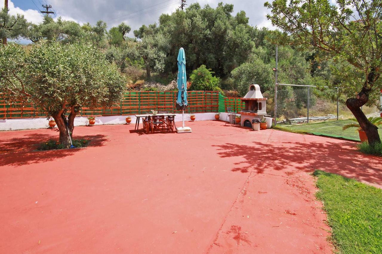Christos House Villa Neos Marmaras Exterior photo