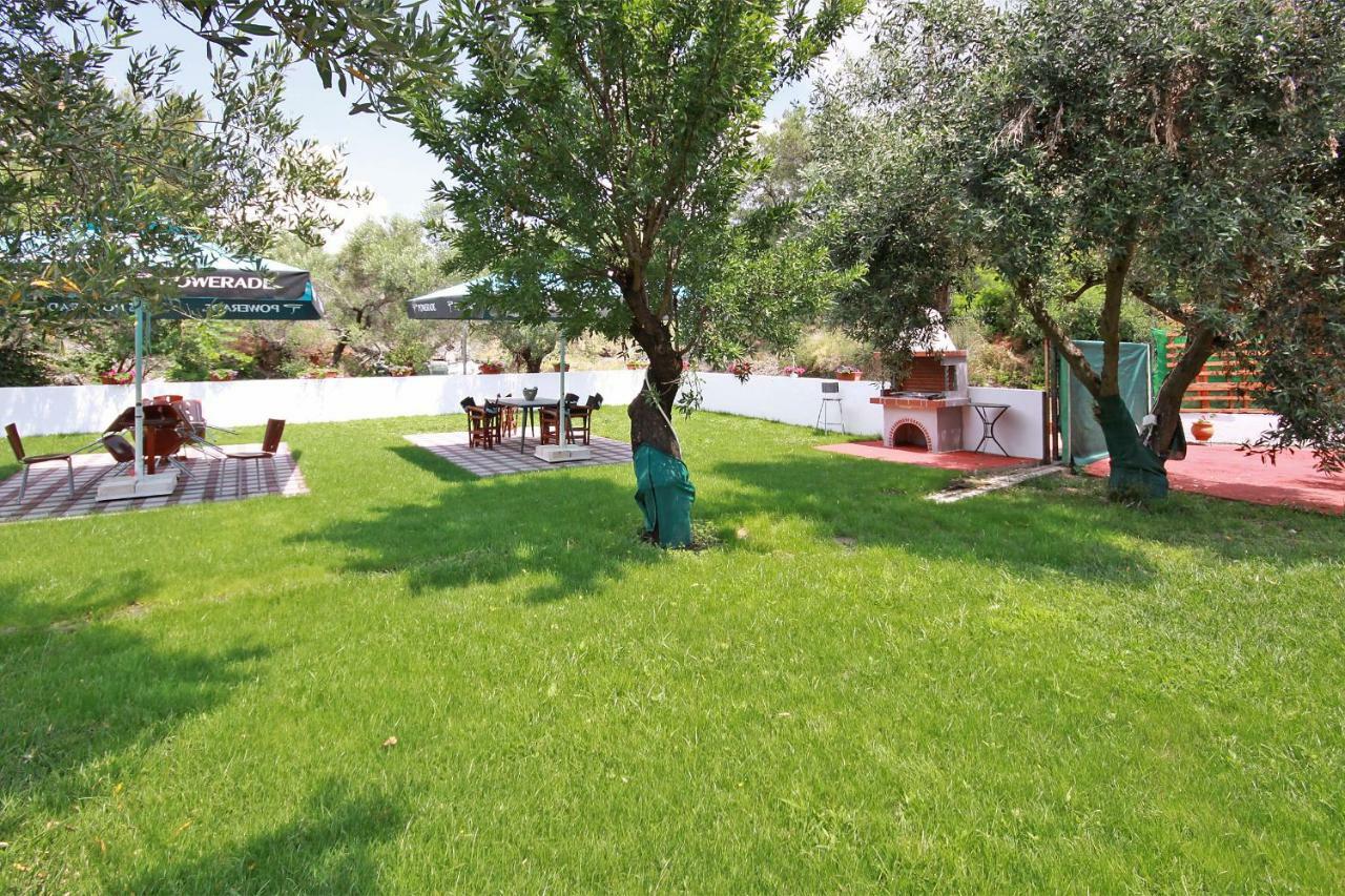 Christos House Villa Neos Marmaras Exterior photo